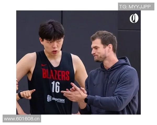 斯普利特深入解析轮换策略关注球员攻防反应与抢篮板表现 斯普利特深入解析轮换策略关注球员攻防反应与抢篮板表现