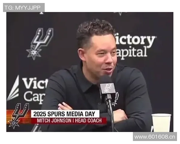 年轻球员激情四溢文班遭双人犯规卡斯尔与米奇争执双双被罚