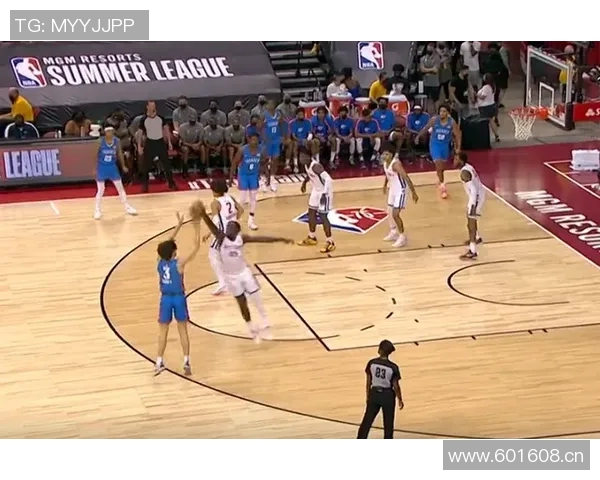 东契奇回应里夫斯质疑称其从未扣篮直言对方只是个喷子 东契奇回应里夫斯质疑称其从未扣篮直言对方只是个喷子