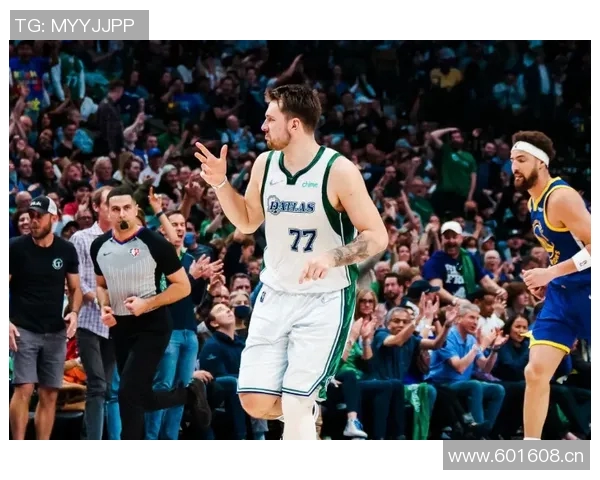 雷迪克透露东契奇詹姆斯今日进行个人技术训练东契奇健康状况良好