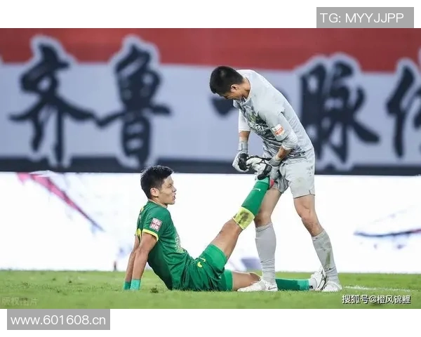 禁区争议判罚引热议媒体人称刘浩帆动作仅是轻碰沈寅豪 禁区争议判罚引热议媒体人称刘浩帆动作仅是轻碰沈寅豪