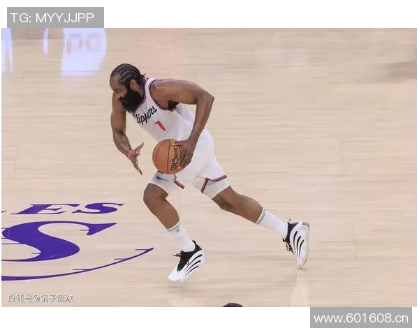 小卡全力以赴41分钟贡献24分9板4助攻并创全队抢断纪录