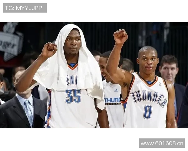 帕金斯直言KD心知肚明我才是更衣室的真正领袖还要处理他和威少的麻烦