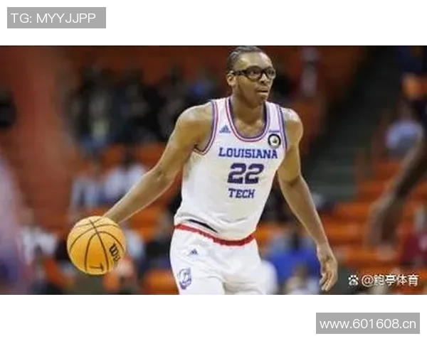 火箭队宣布将年轻球员JD戴维森与以赛亚克劳福德下放至G联盟毒蛇队进行锻炼 火箭队宣布将年轻球员JD戴维森与以赛亚克劳福德下放至G联盟毒蛇队进行锻炼